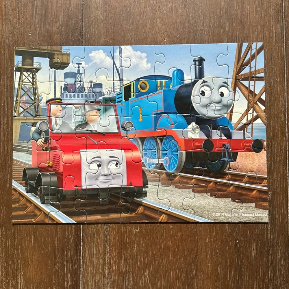 Ravensburger Thomas & Friends Thomas Tank Train Traveling with Thomas 35 pieces